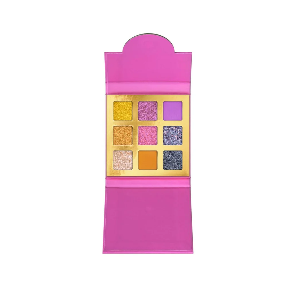 Essence Golden Days Ahead Eyeshadow Palette 01 Livin' For Golden Drama